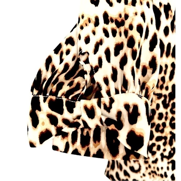 Worthington Women's Leopard Animal Print Lightweight Silky Blouse Top Size XS - Picture 6 of 7
